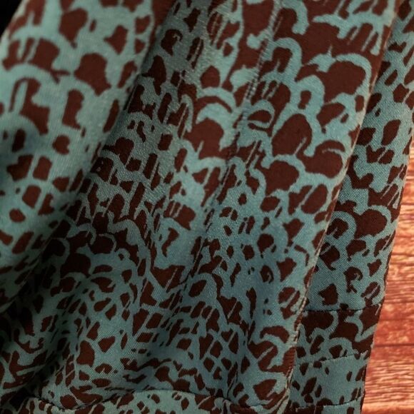 Dressbarn scoop neck Sleeveless dress pre-owned - Picture 7 of 8